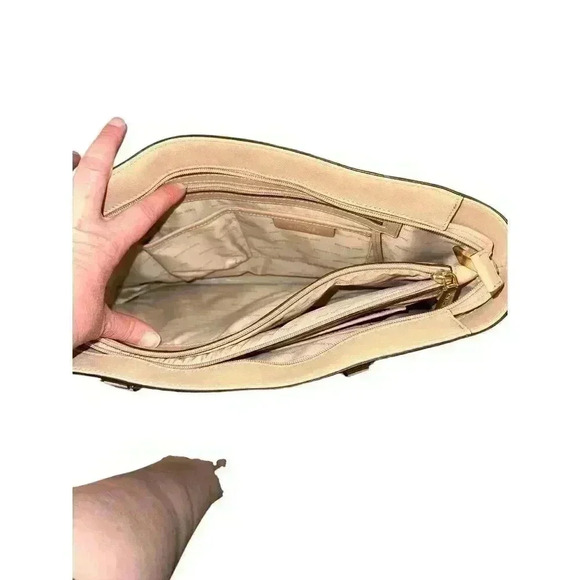 Michael Michael Kors Frame Out Large North South Tote in Oyster, Pre-Owned - Picture 6 of 14